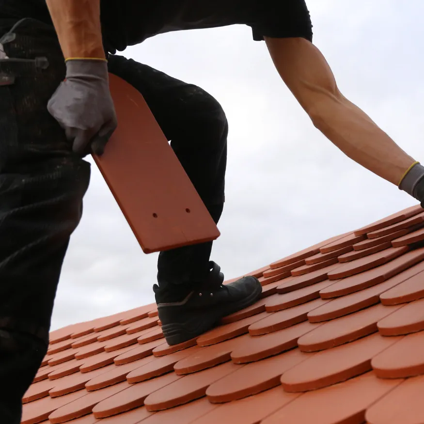 Pose de matériaux de couverture de qualité dans le Gard